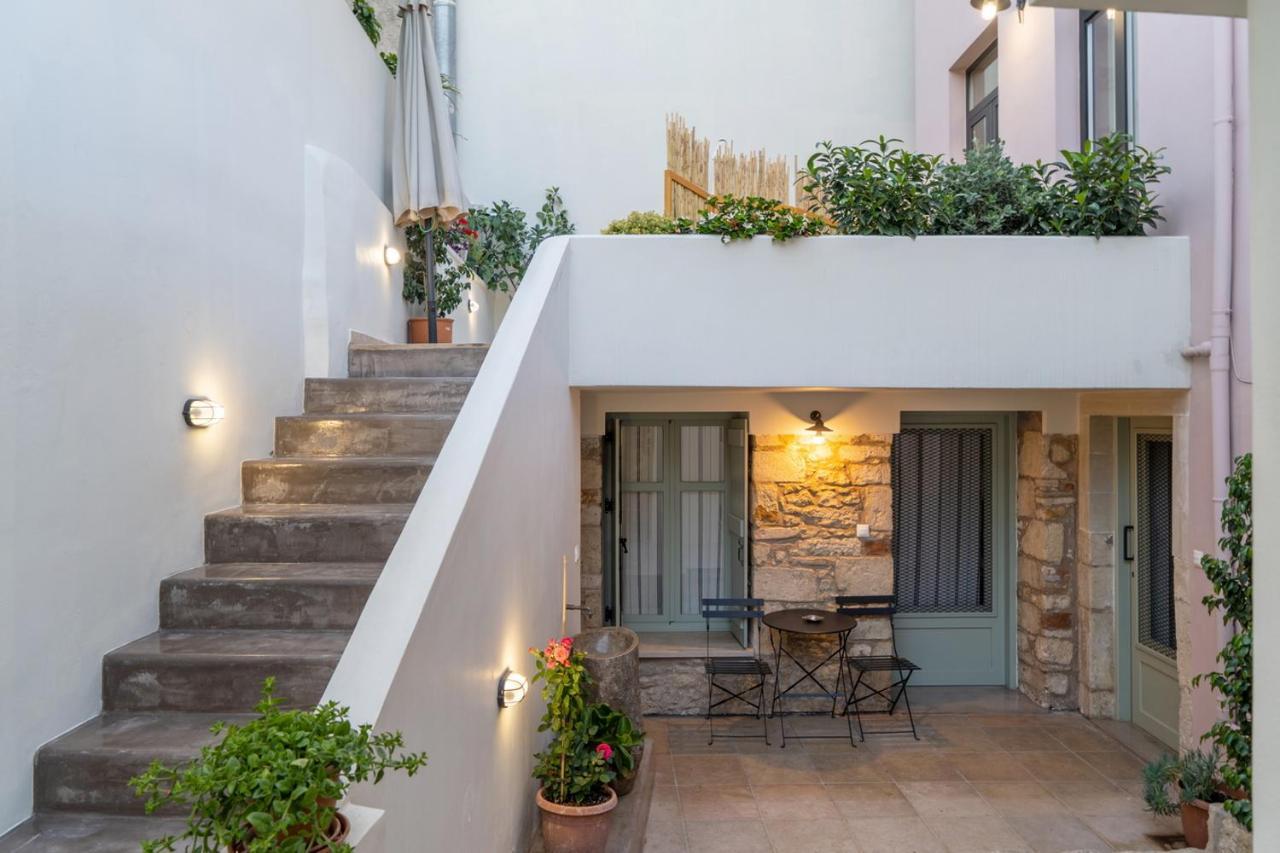 شقة Quattro Domus 4-Historical Townhouse كاندية المظهر الخارجي الصورة