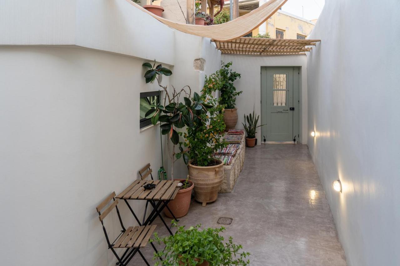 شقة Quattro Domus 4-Historical Townhouse كاندية المظهر الخارجي الصورة